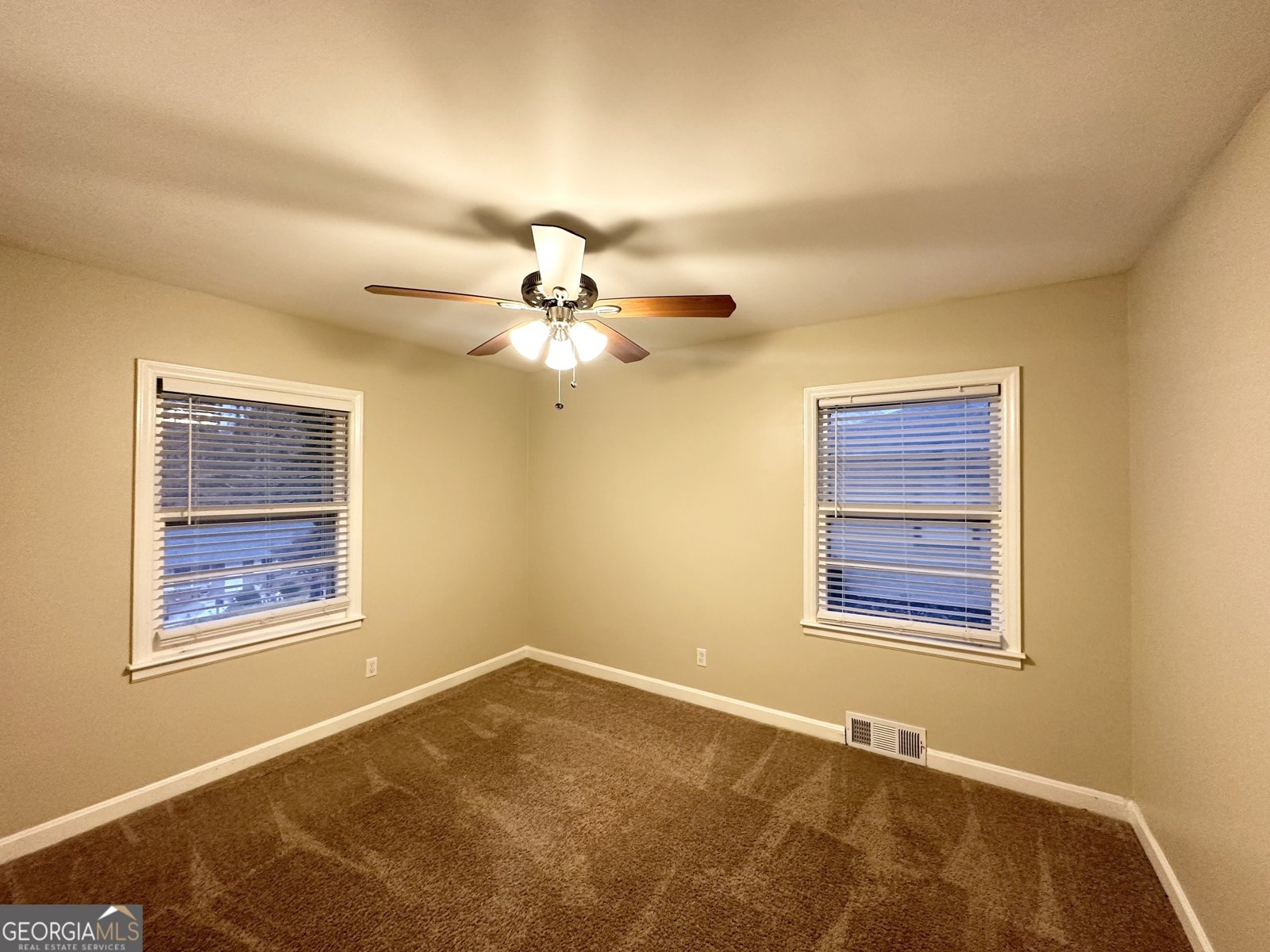 2816 Cloverhurst Drive East Point - 7