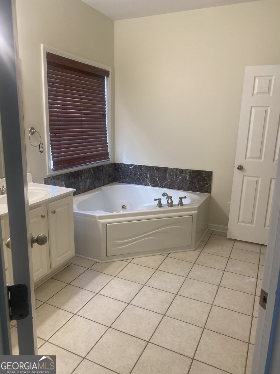 539 Greyhawk Way Fairburn - 11