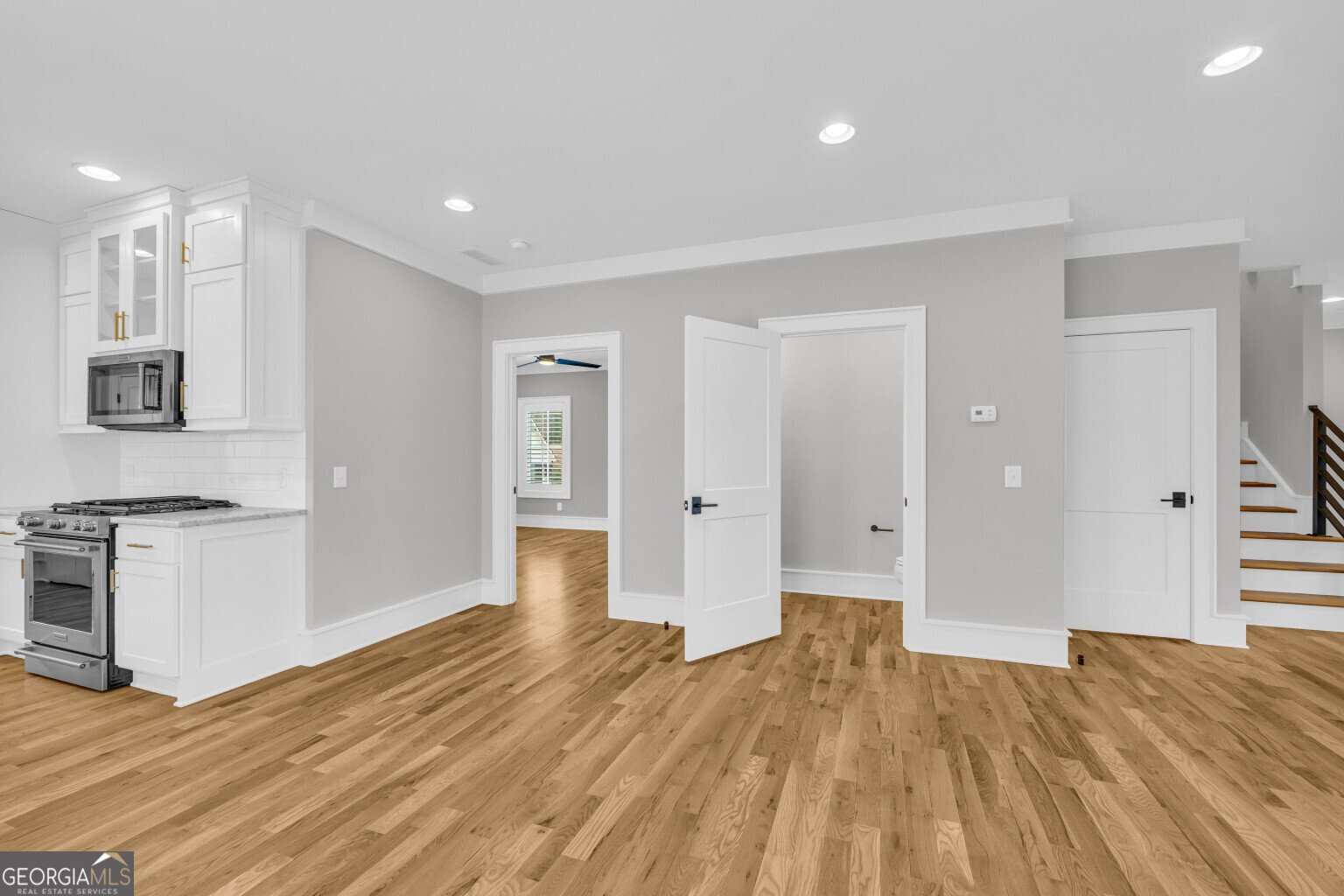 205 Flesner Court Clarkesville - 23