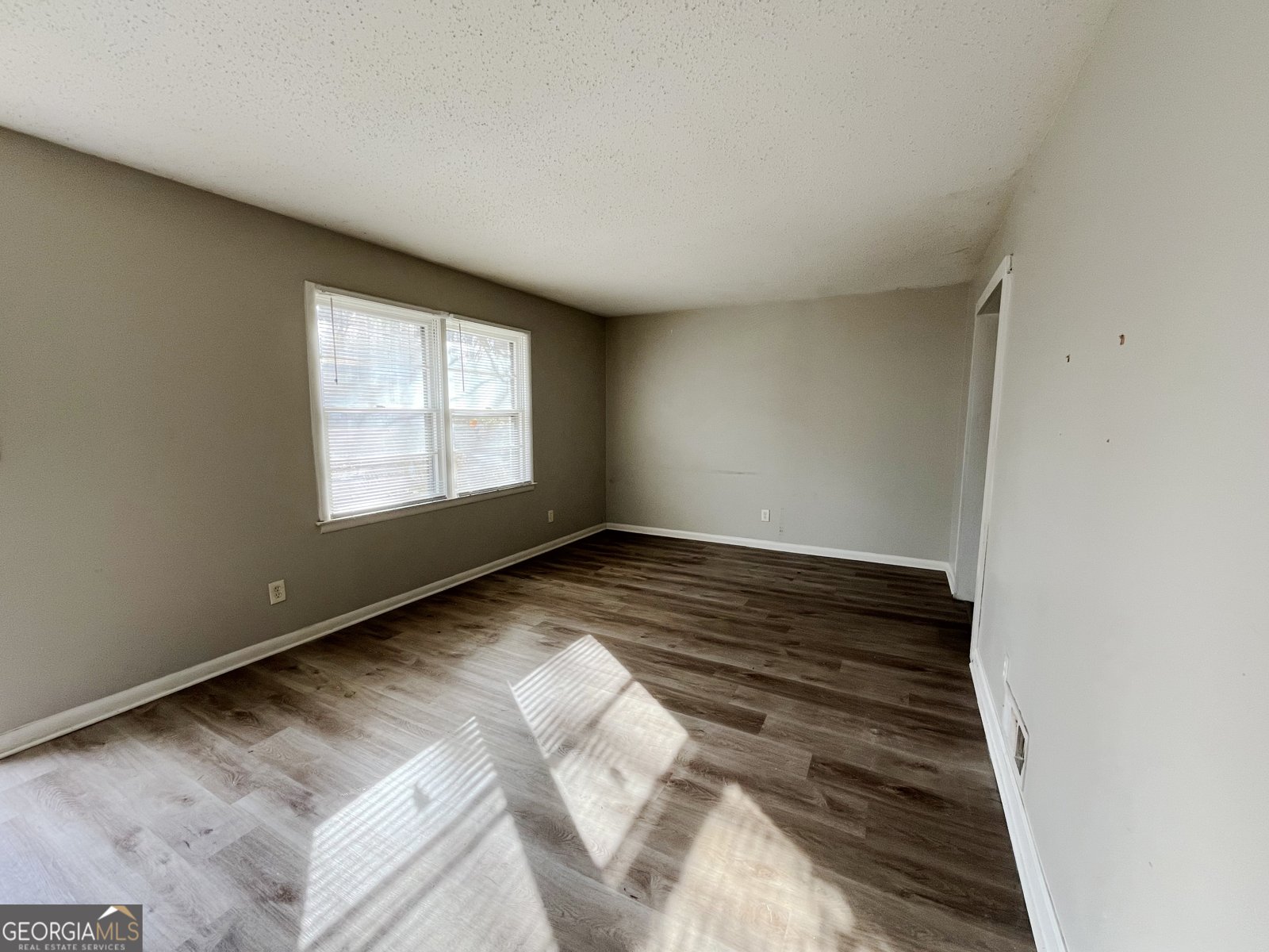 422 Windsor Drive Forest Park - 3