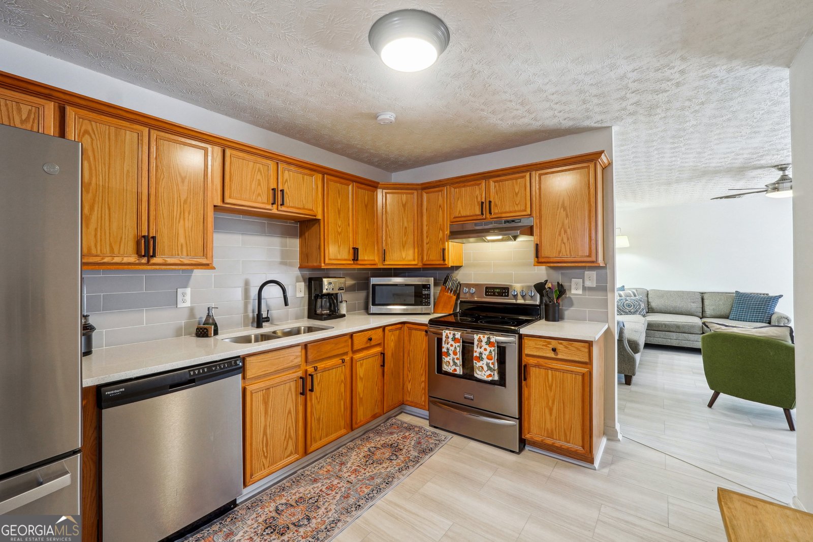 5862 Homestead Circle Rex - 10