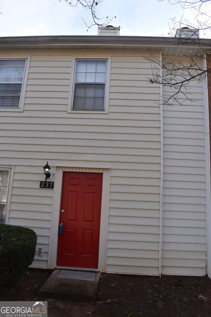 237 Chads Ford Way Roswell - 2