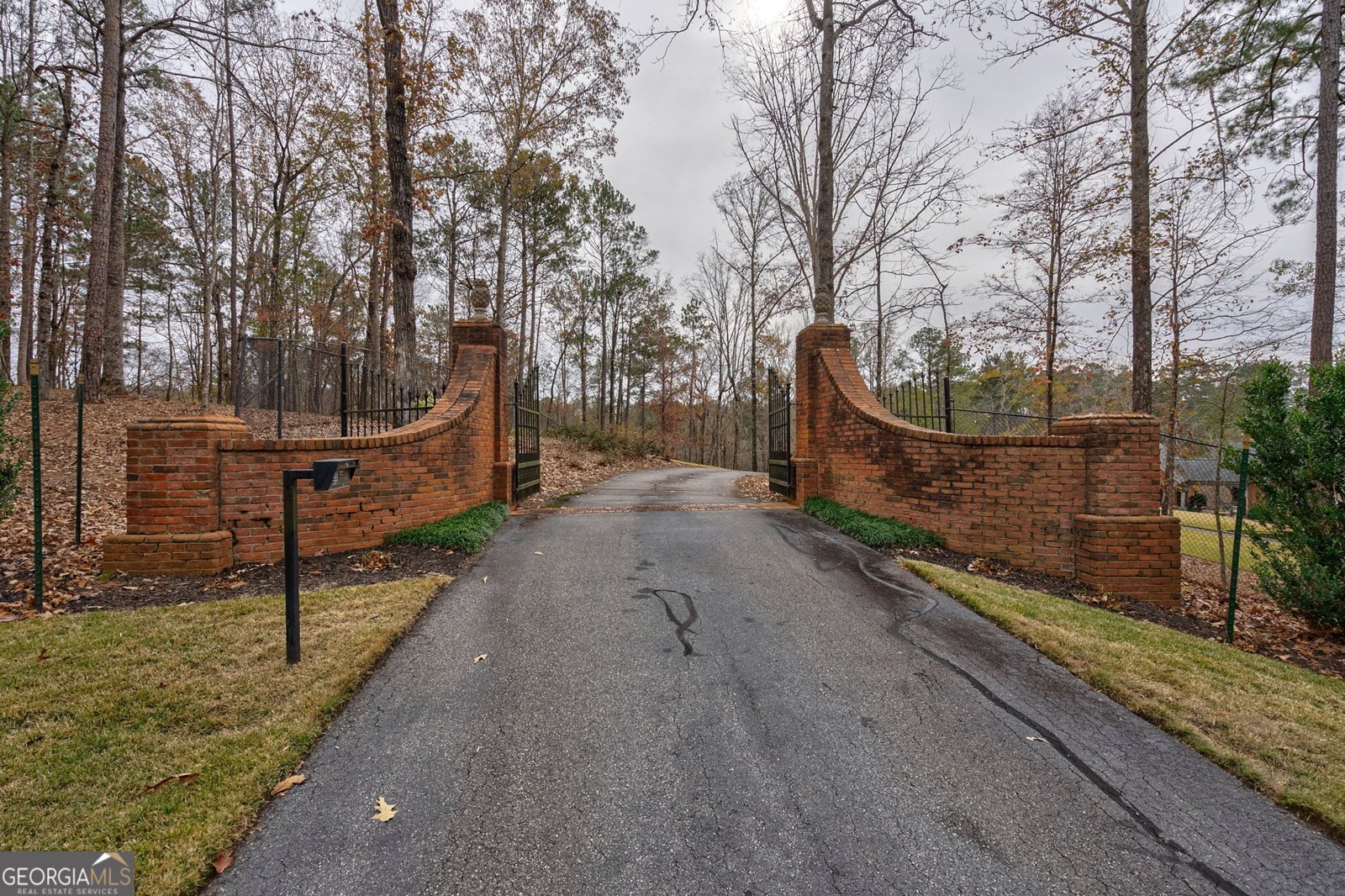 8814 River Road Columbus - 52