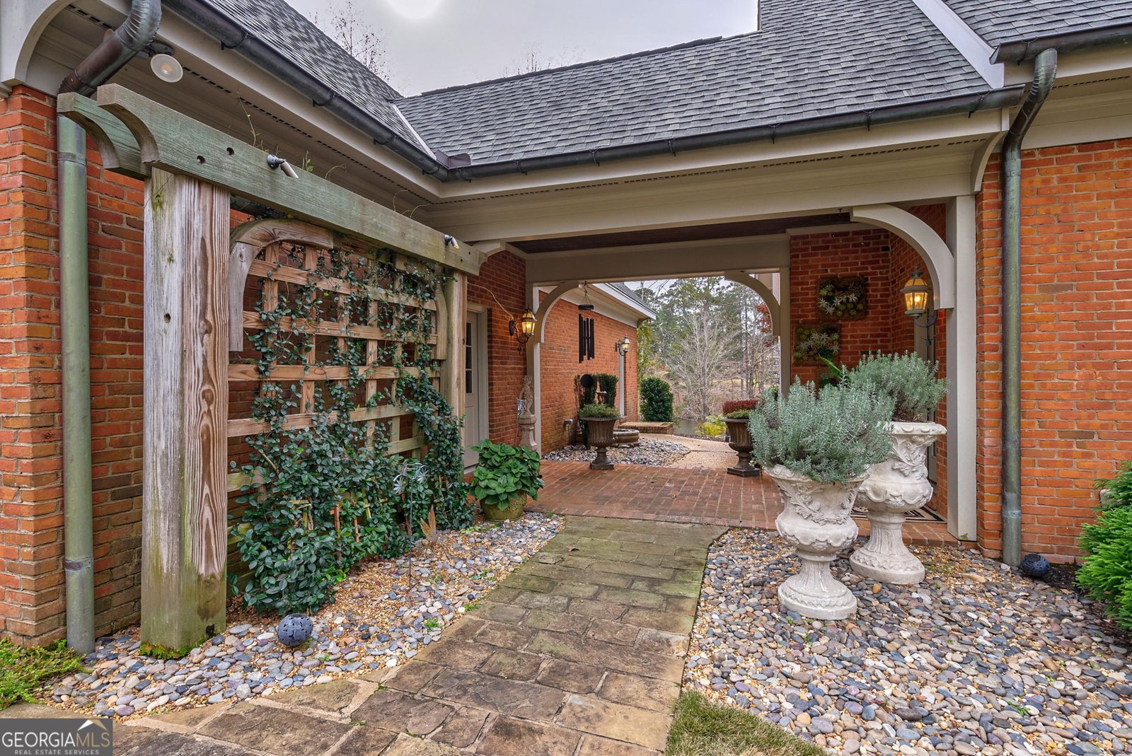 8814 River Road Columbus - 53