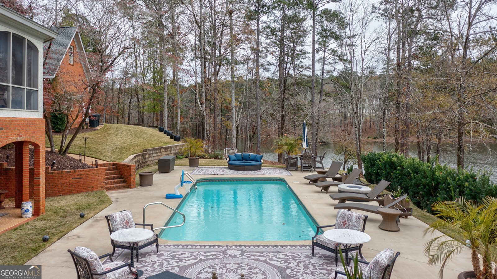 8814 River Road Columbus - 72