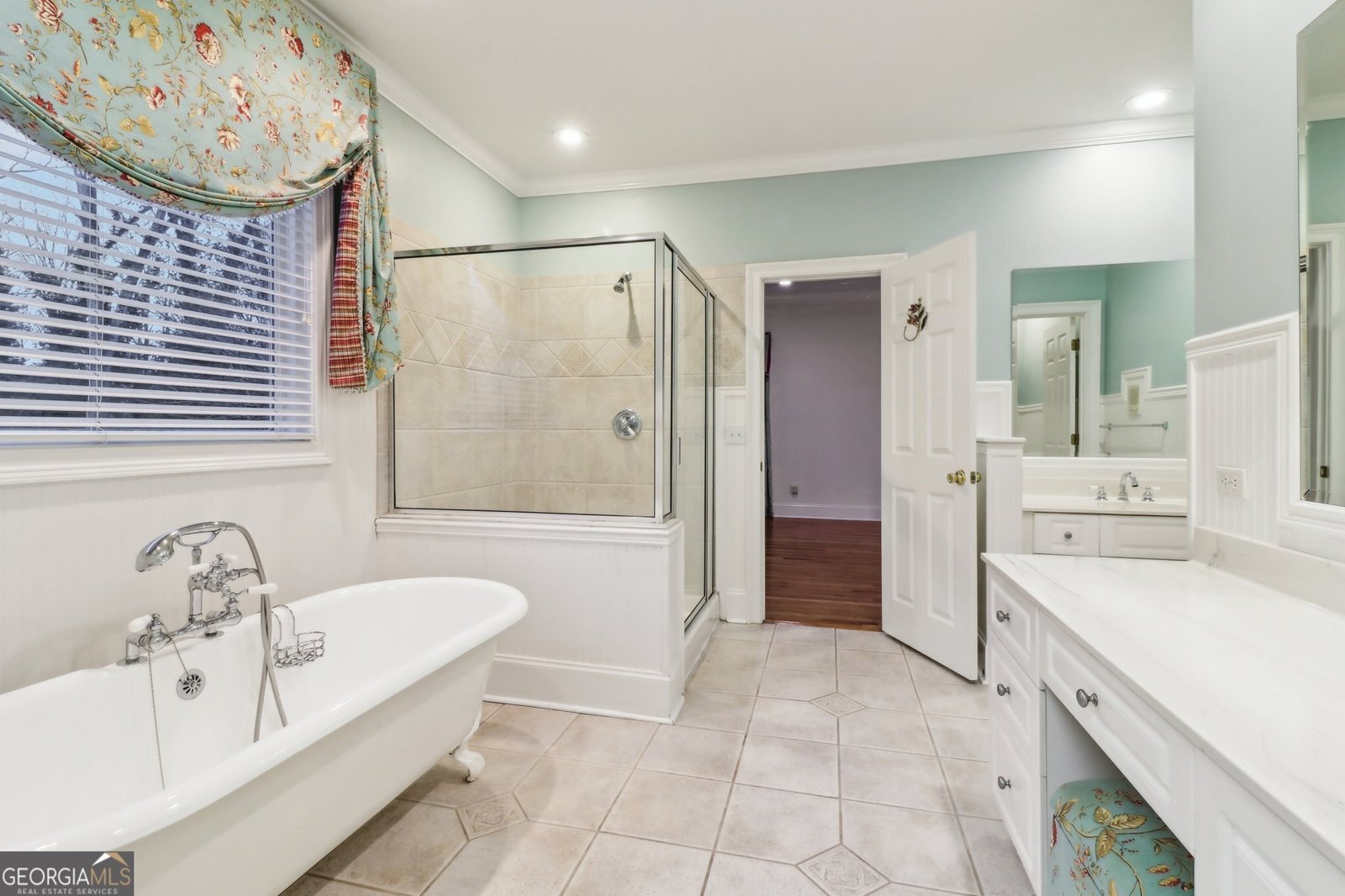1180 Springdale Road Gainesville - 37