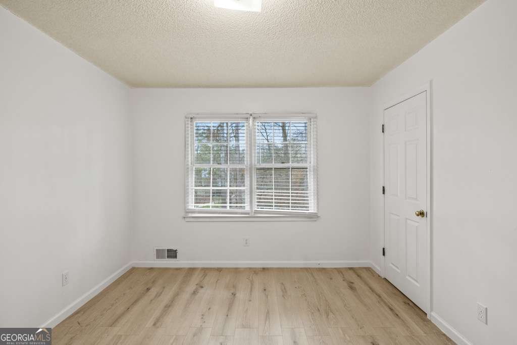 308 MAINSAIL Lane Woodstock - 21