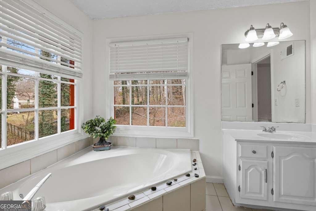 308 MAINSAIL Lane Woodstock - 25