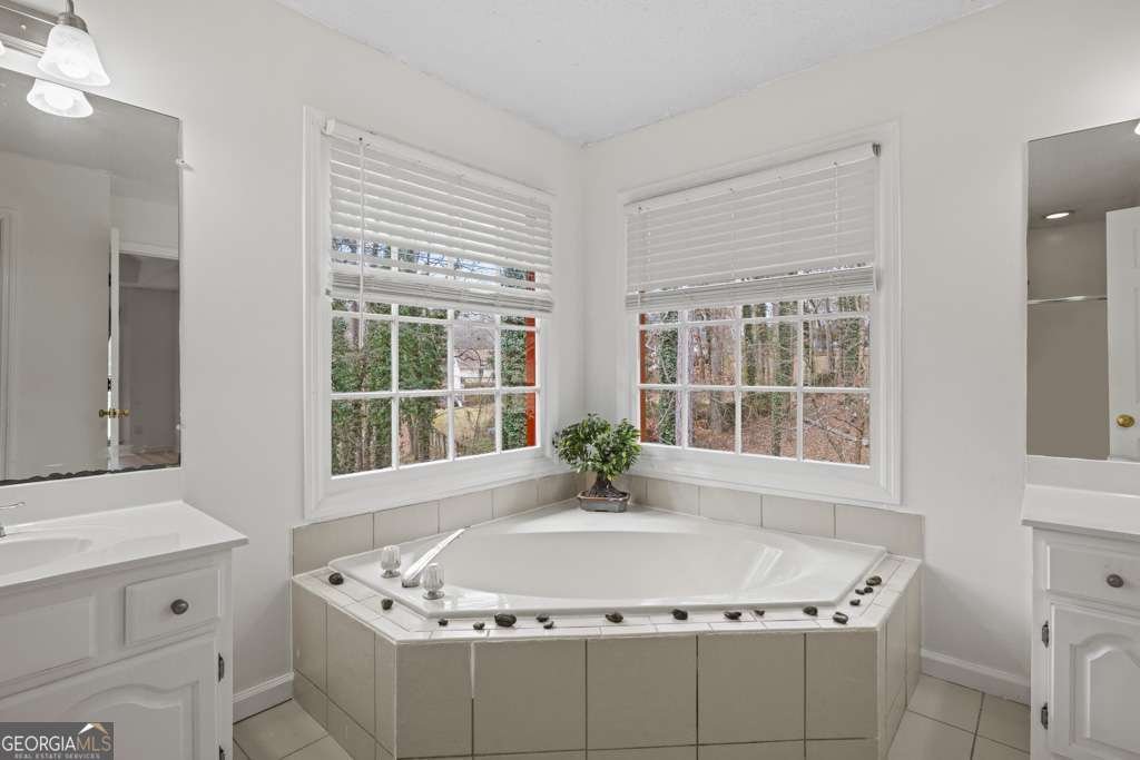 308 MAINSAIL Lane Woodstock - 26