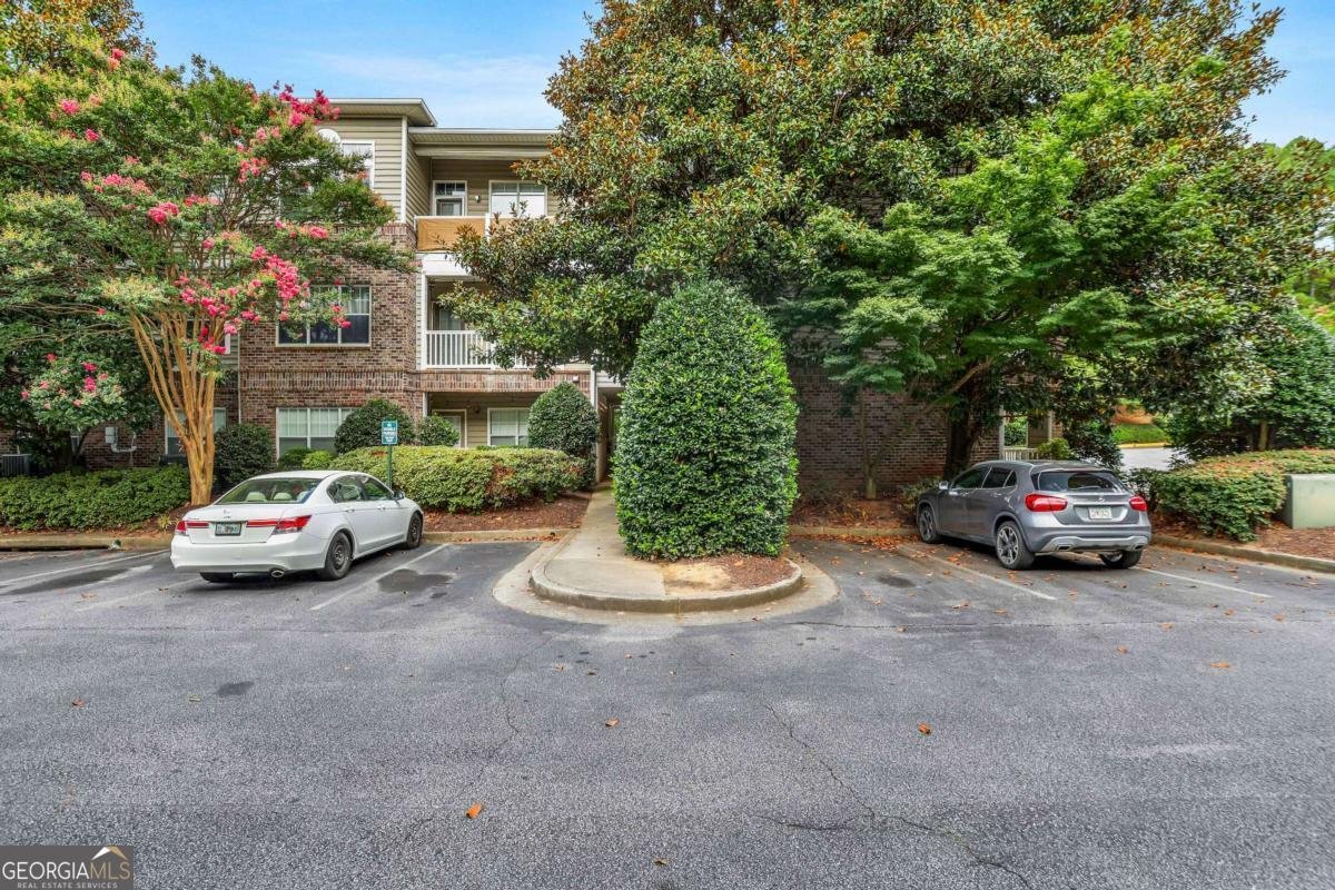 2700 Pine Tree Road Atlanta - 24