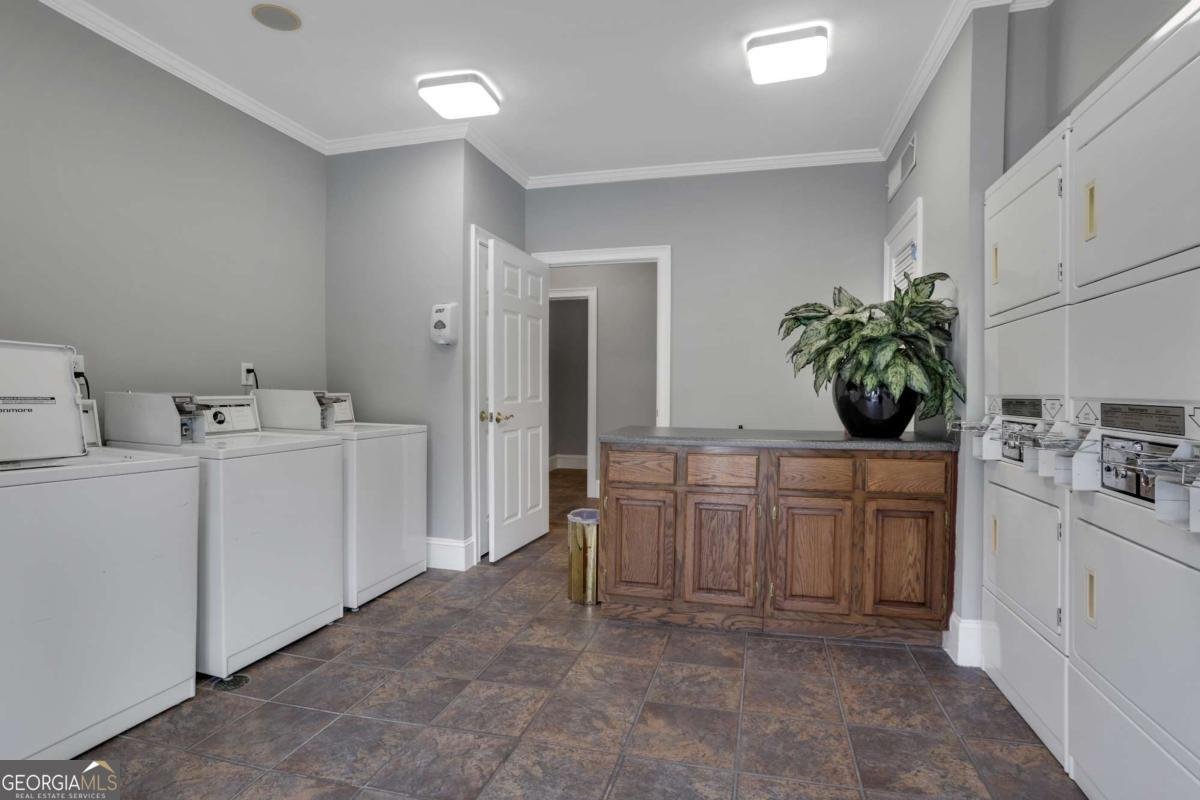 2700 Pine Tree Road Atlanta - 29