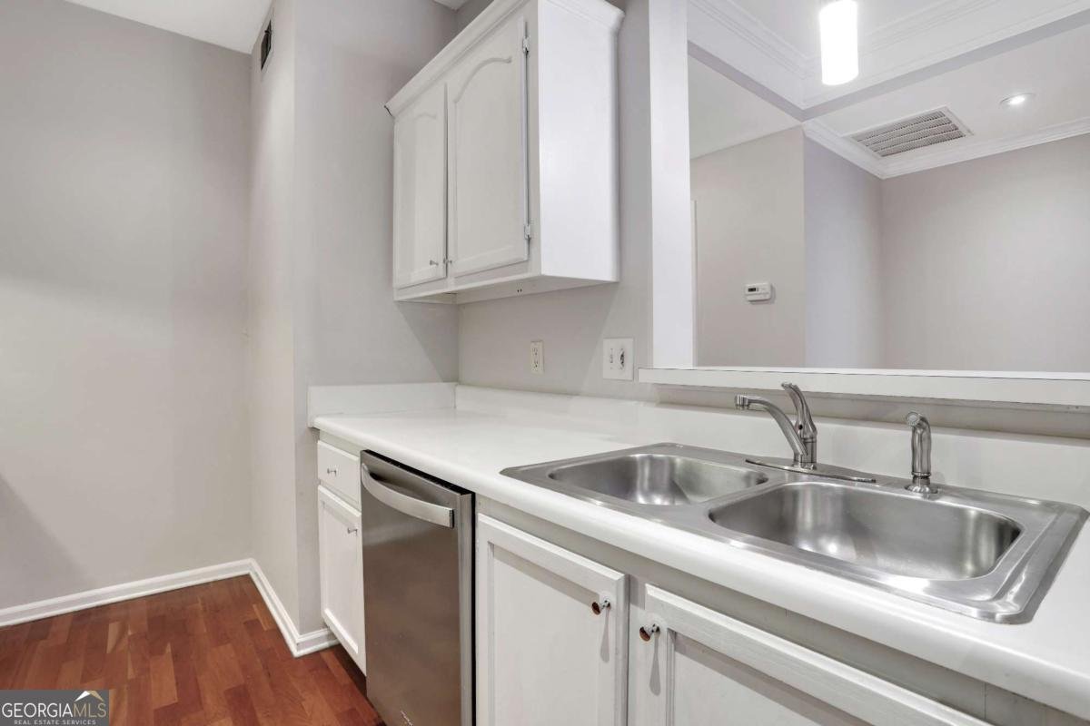 2700 Pine Tree Road Atlanta - 8