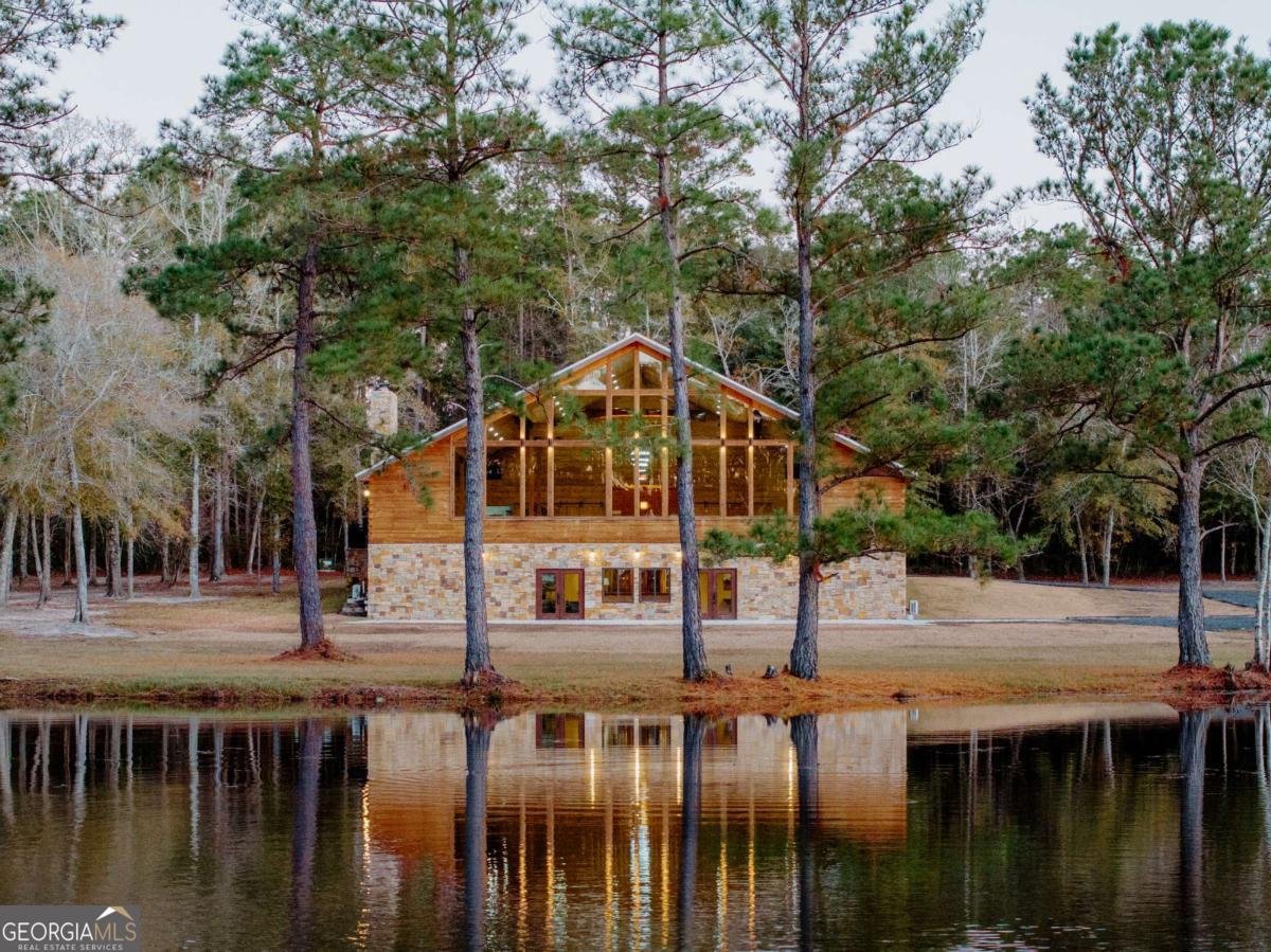3817 Central Avenue Waycross - 1