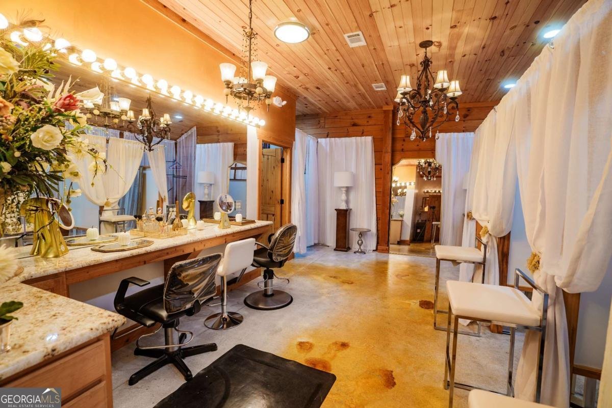 3817 Central Avenue Waycross - 44