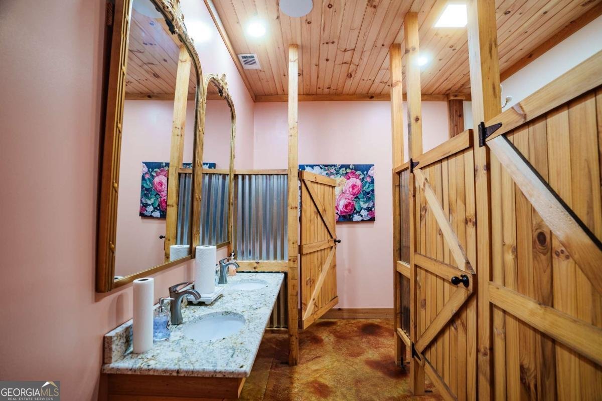 3817 Central Avenue Waycross - 55