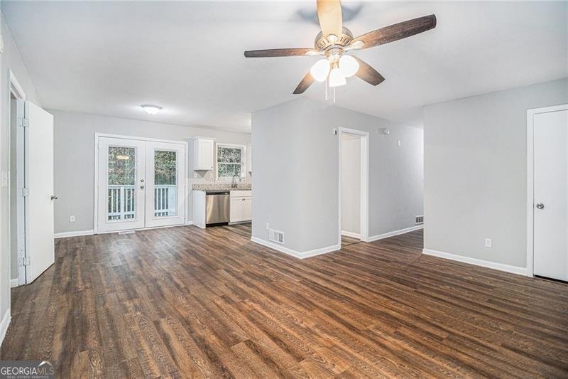 844 PARKSTONE Drive Stone Mountain - 5