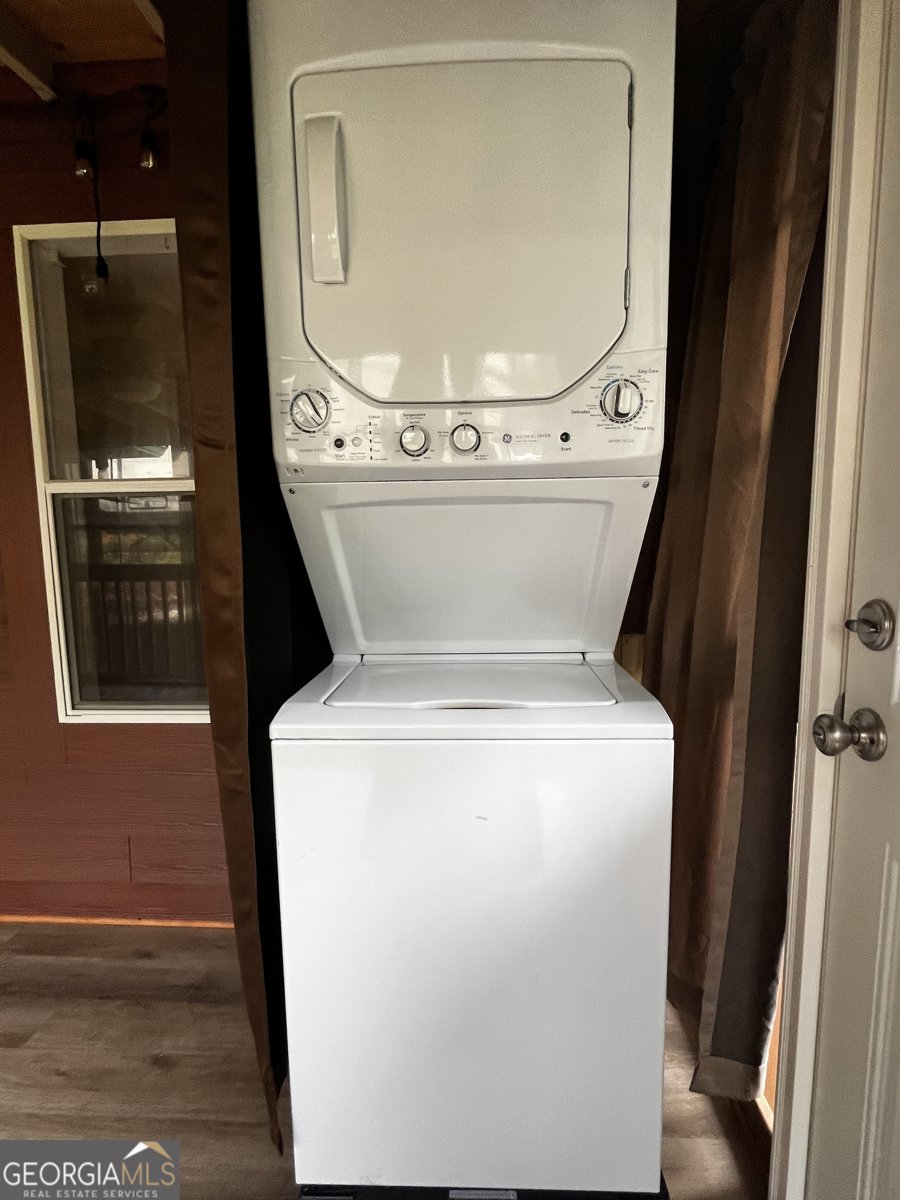 96 Stag Leap Drive Cleveland - 26
