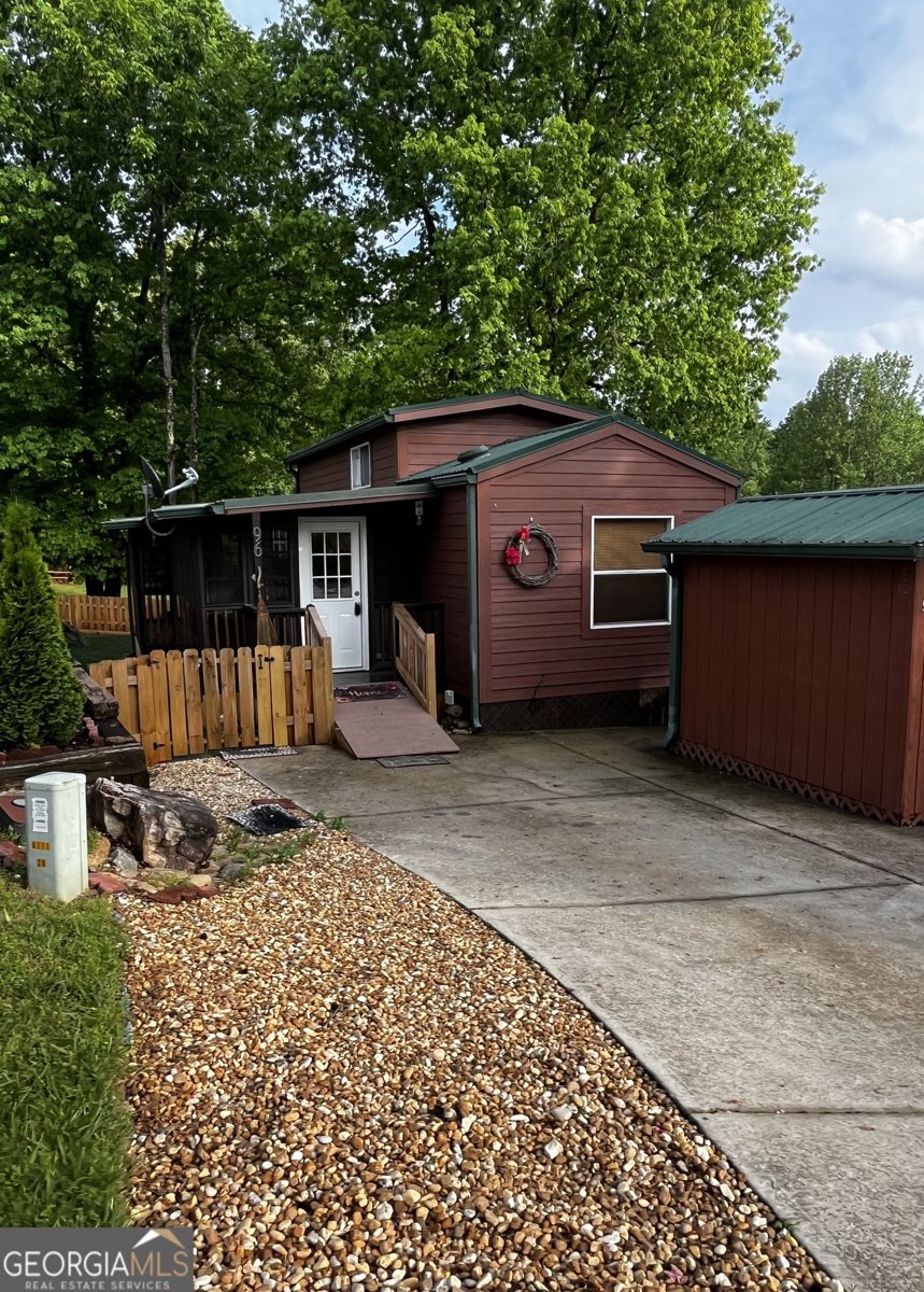 96 Stag Leap Drive Cleveland - 39