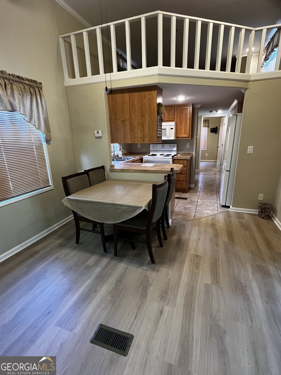 96 Stag Leap Drive Cleveland - 65