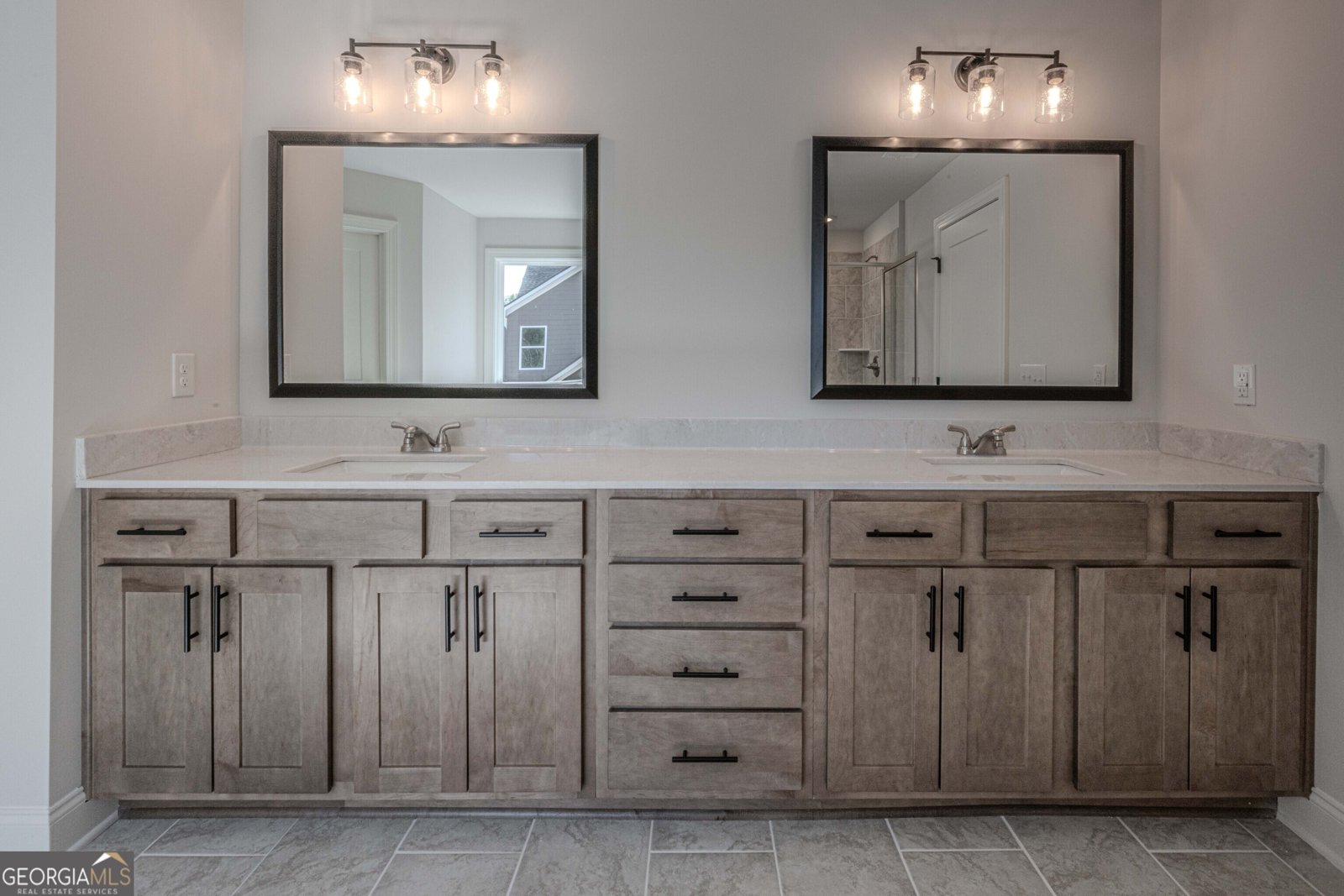 1081 HAWTHORN Court Loganville - 38