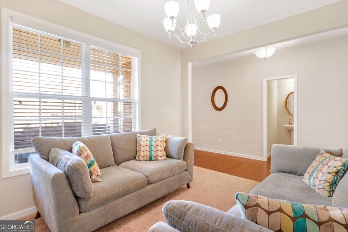 2070 Bonny Glen Circle Austell - 6