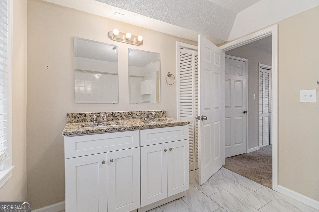 2702 NORMA Circle Decatur - 36