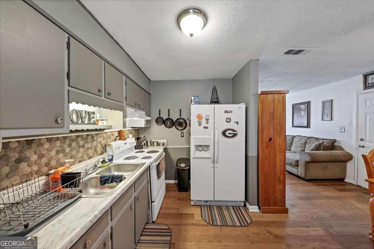 3569 Briar Drive Lithia Springs - 11