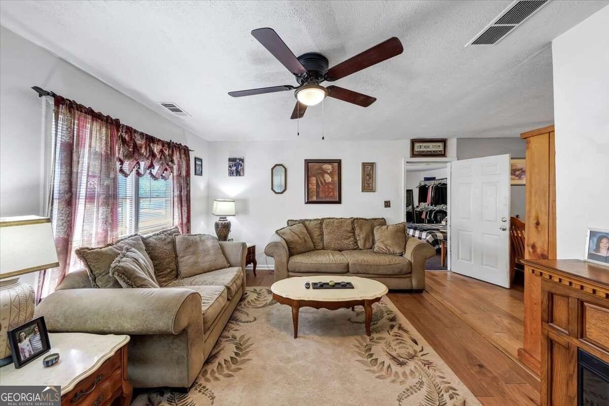 3569 Briar Drive Lithia Springs - 6