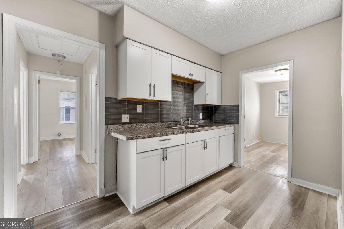 540 HAMILTON E HOLMES Drive Atlanta - 11