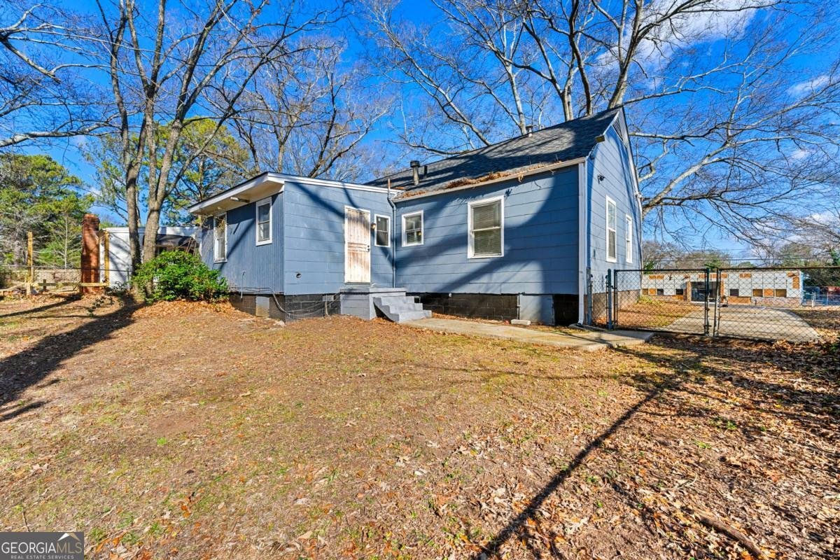 540 HAMILTON E HOLMES Drive Atlanta - 15