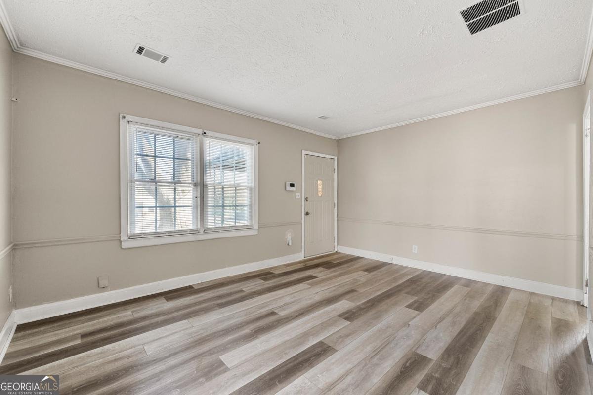 540 HAMILTON E HOLMES Drive Atlanta - 4