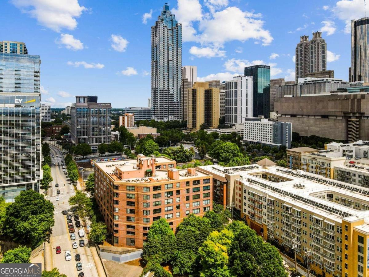 115 Peachtree Place Atlanta - 2