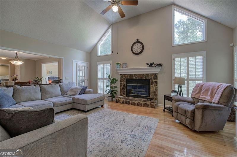 915 OAK GROVE Road Carrollton - 6