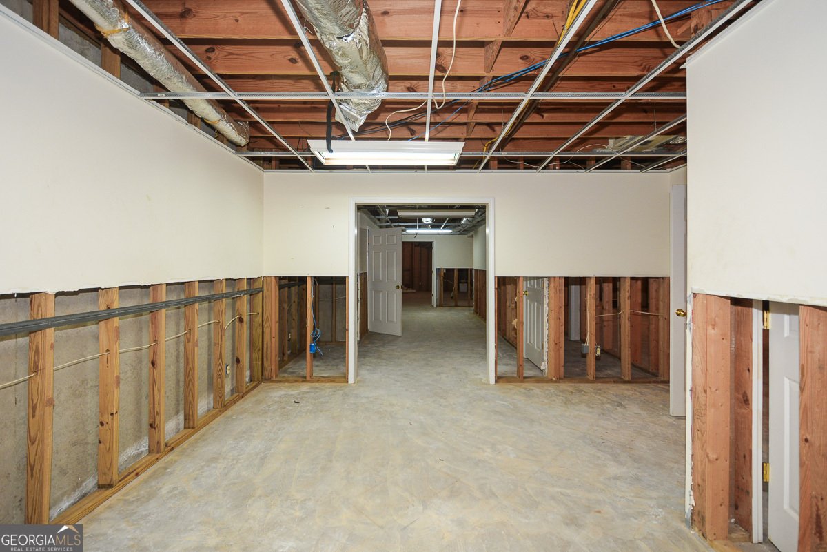 115 Russell Road Roswell - 116