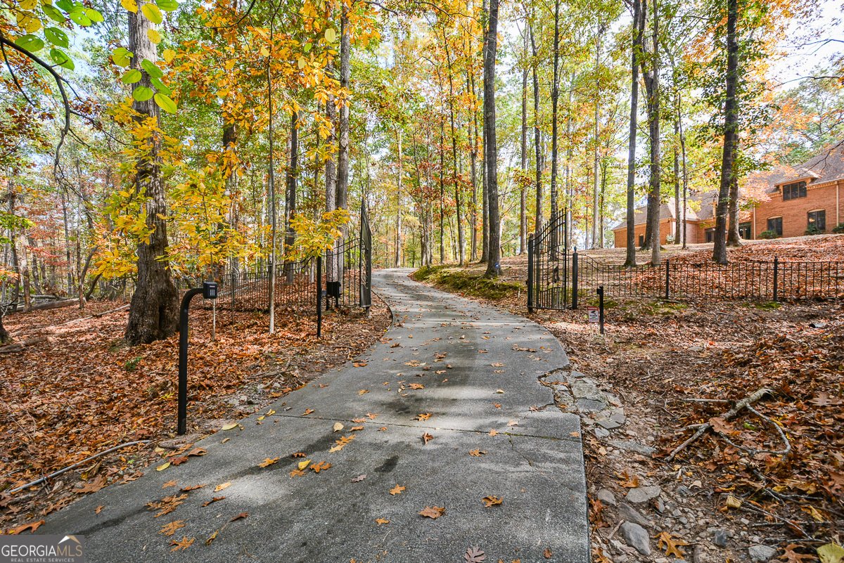 115 Russell Road Roswell - 24