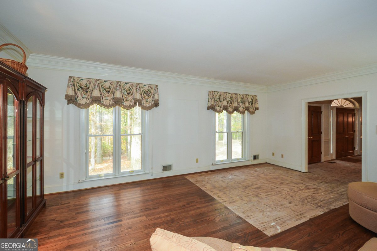 115 Russell Road Roswell - 39