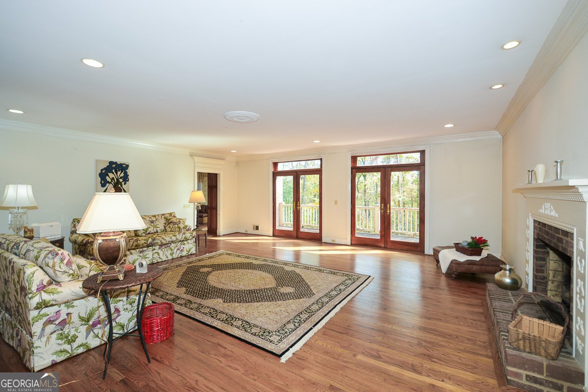 115 Russell Road Roswell - 56