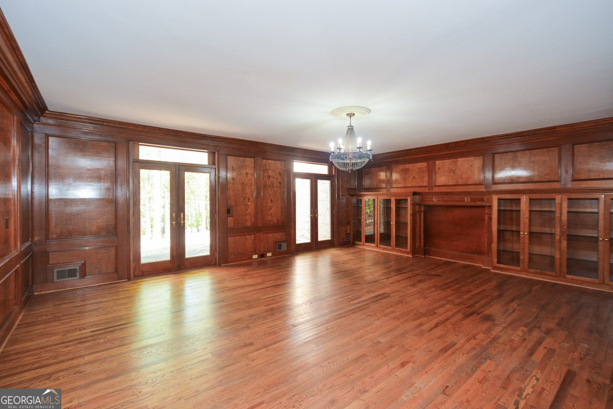 115 Russell Road Roswell - 60