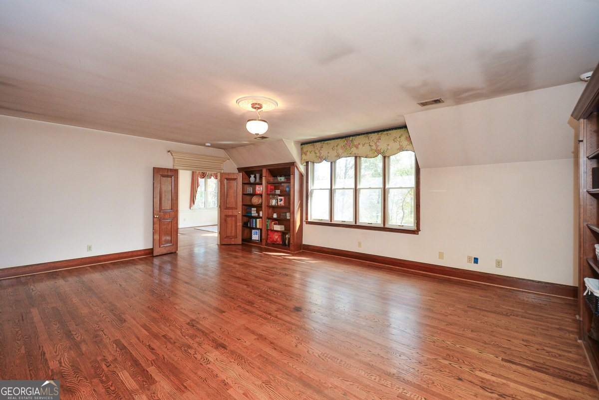 115 Russell Road Roswell - 66