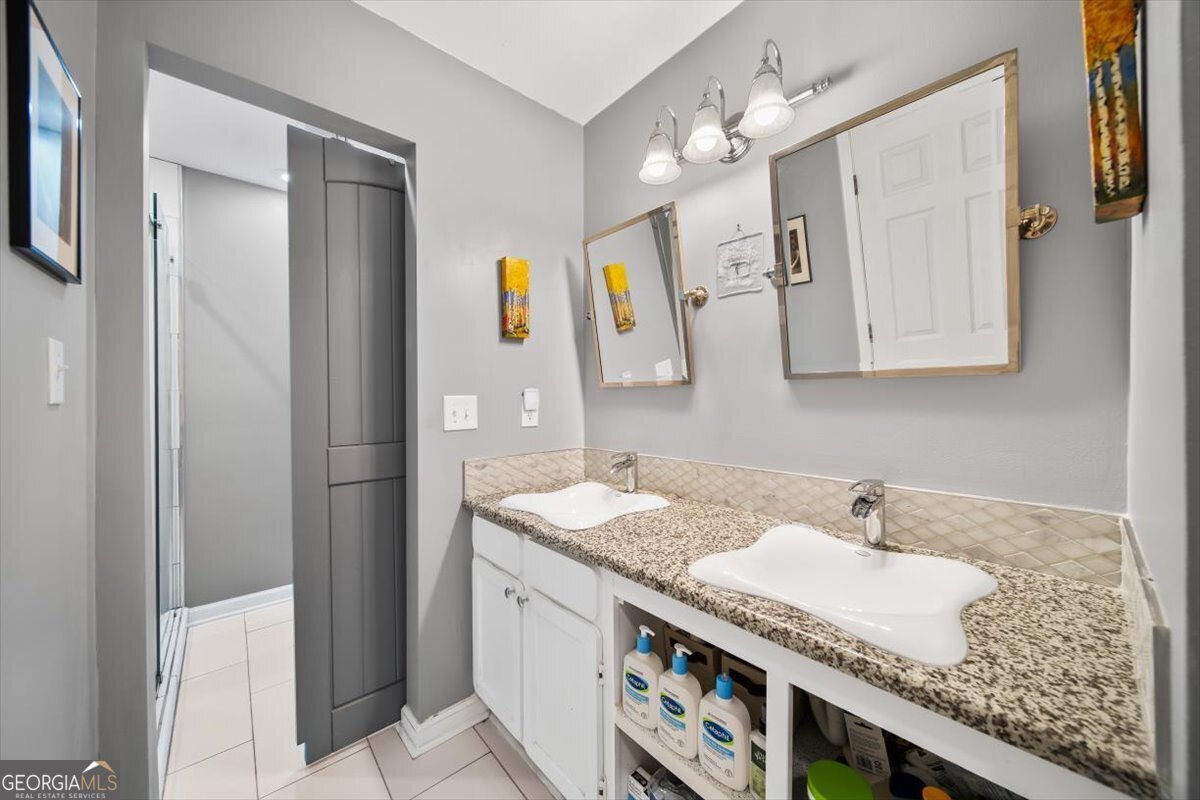 1214 Highland Bluff Drive Atlanta - 25
