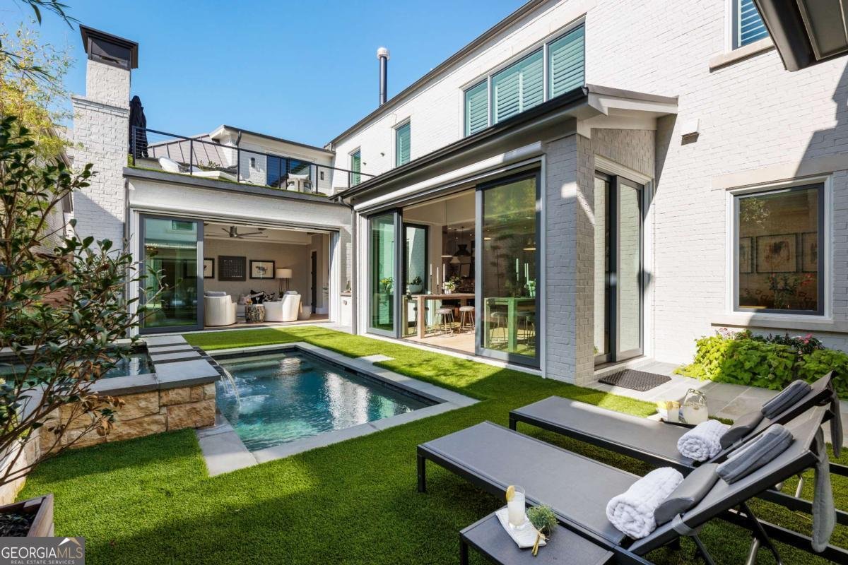 211 Esplanade Alpharetta - 33