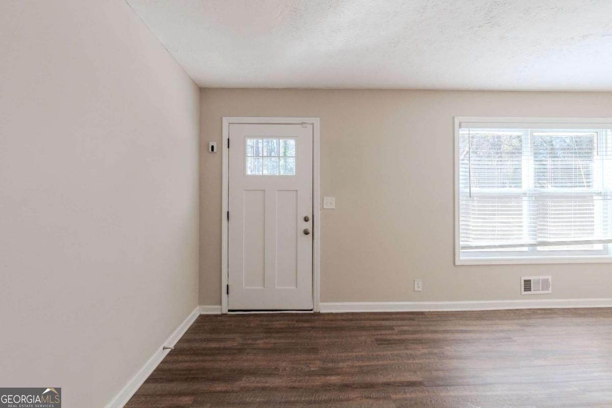 4412 Rustic Wood Drive Stone Mountain - 2