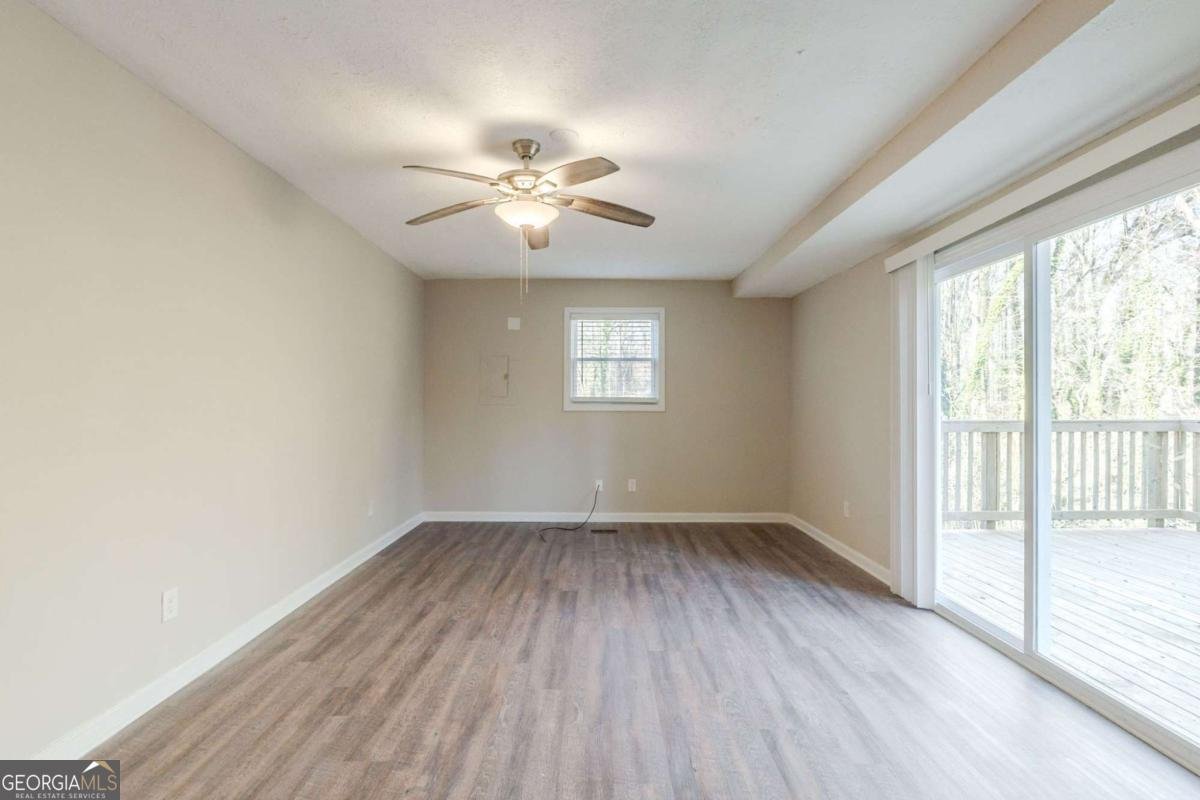 4412 Rustic Wood Drive Stone Mountain - 29