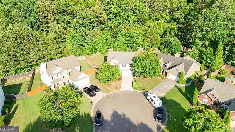 3945 SILVERTHORN Trace Cumming - 34