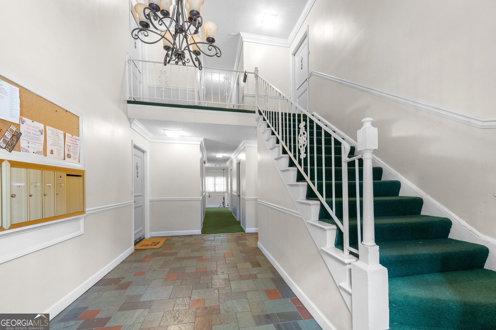 6851 Roswell Road Atlanta - 27