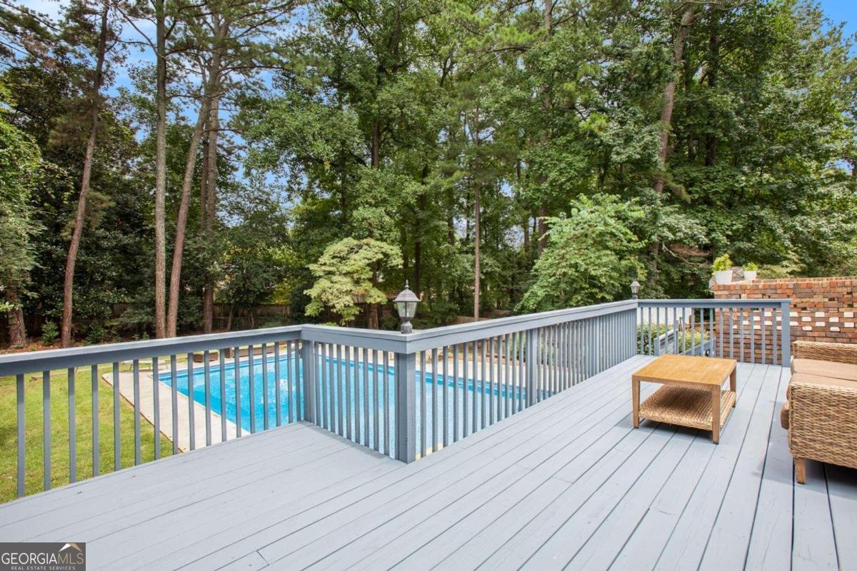 5513 Peachtree Road Dunwoody - 2