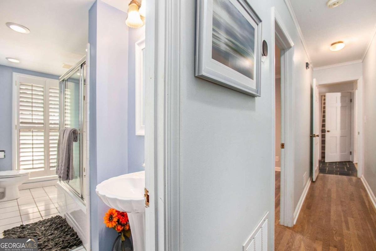 5513 Peachtree Road Dunwoody - 29