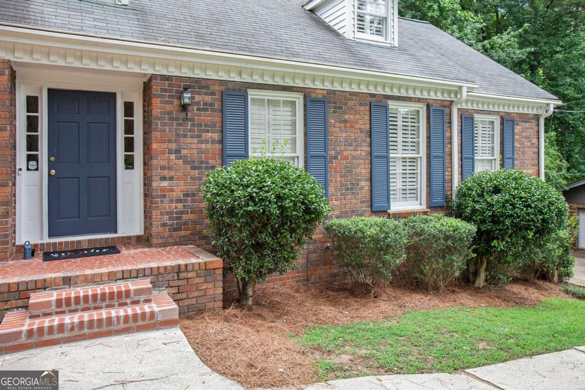 5513 Peachtree Road Dunwoody - 3