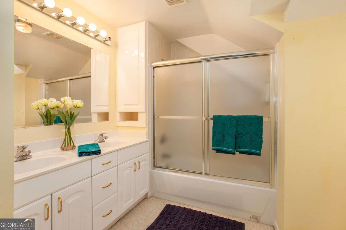 5513 Peachtree Road Dunwoody - 35