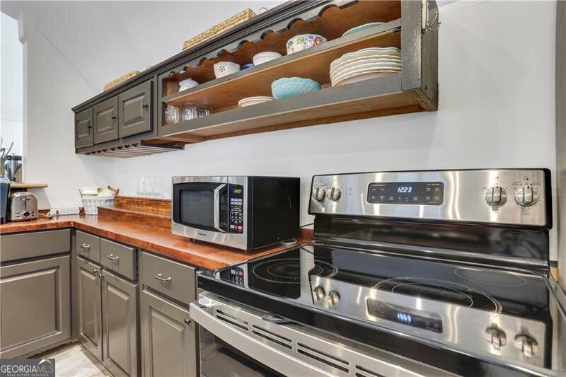 6030 Seminole Drive Flowery Branch - 57